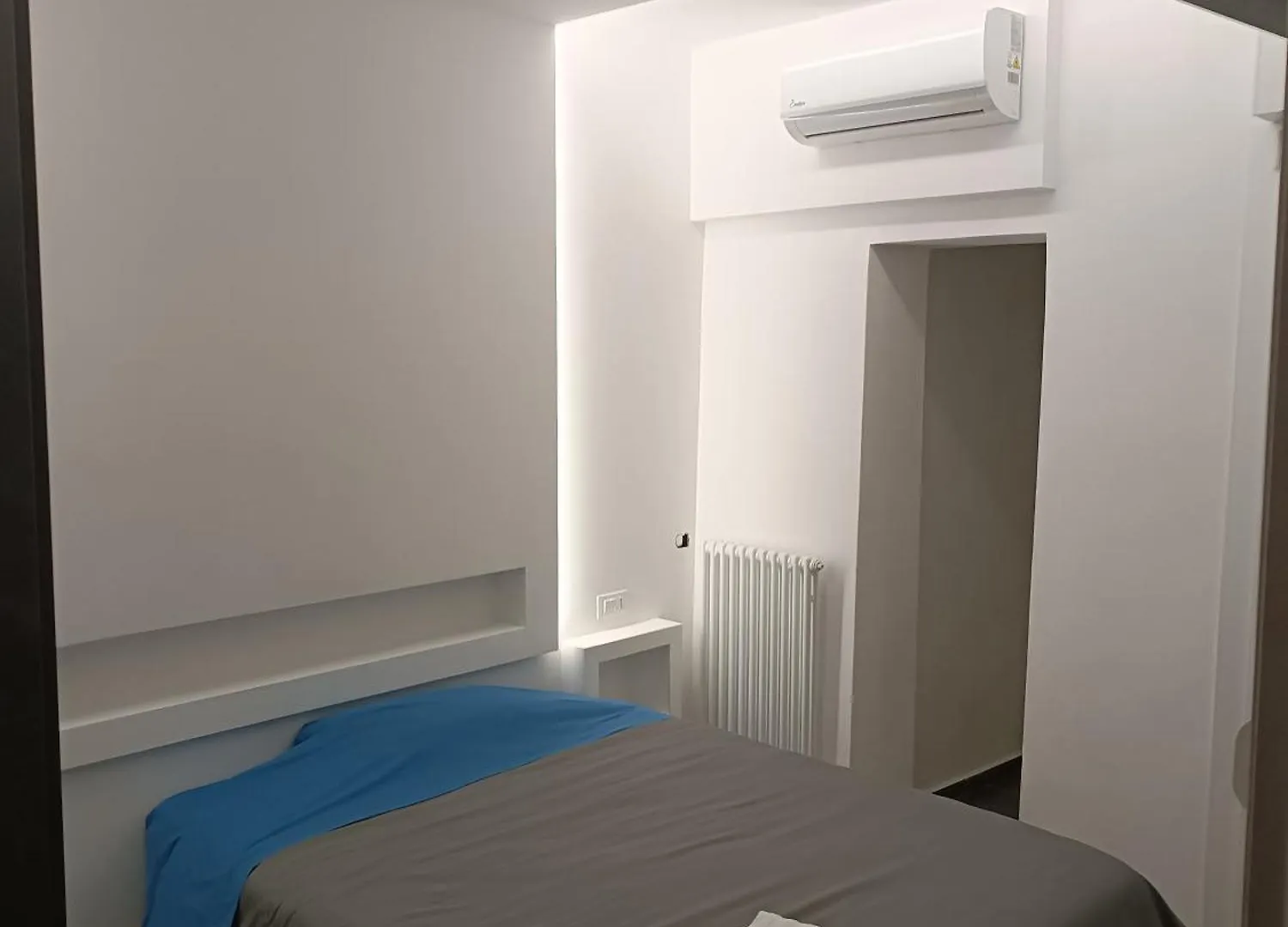 Civico 14 Holiday Rooms Suzzara Italia